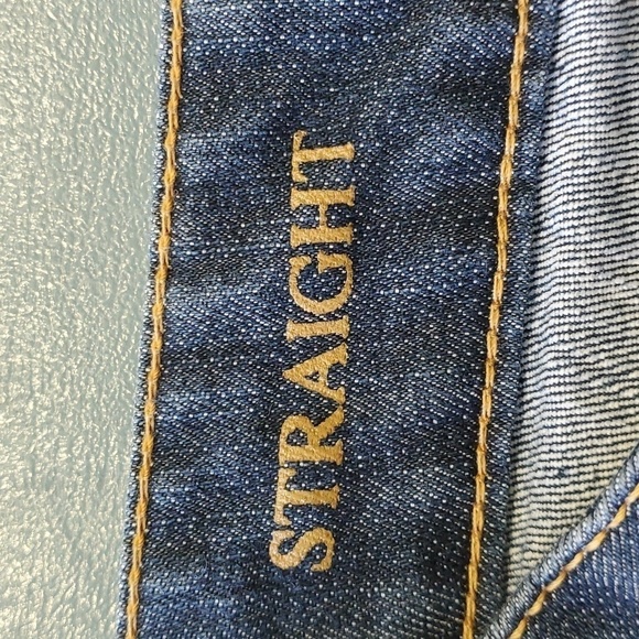 FADED GLORY,  women's blue jeans. Straight leg size 12. Very good used condition - Picture 7 of 9